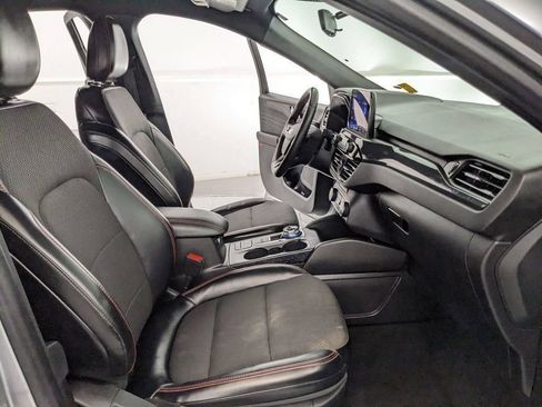 Certified 2024 Ford Escape ST-Line AWD/4WD image 41