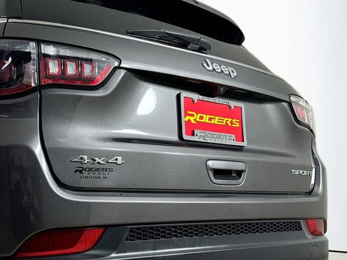 Used 2021 Jeep Compass Sport AWD/4WD image 27