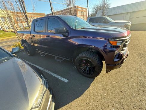 Used 2022 Chevrolet Silverado 1500 Custom image 4