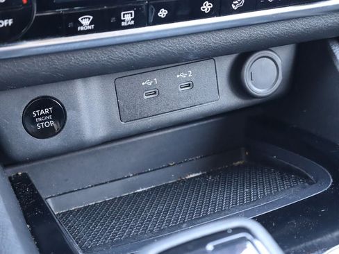 Used 2024 Nissan Rogue SV AWD/4WD image 24