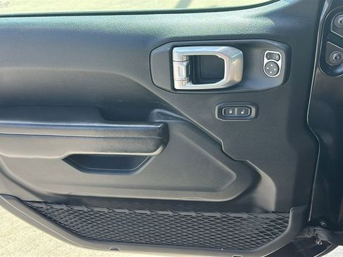 Used 2021 Jeep Wrangler Unlimited Sport image 21