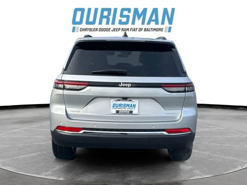 New 2025 Jeep Grand Cherokee Laredo X w/ Luxury Tech Group I AWD/4WD image 5