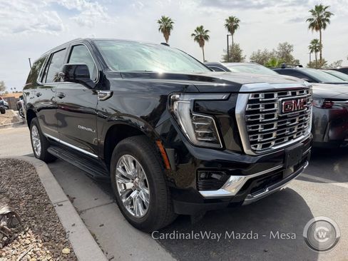 Used 2025 GMC Yukon Denali AWD/4WD image 2