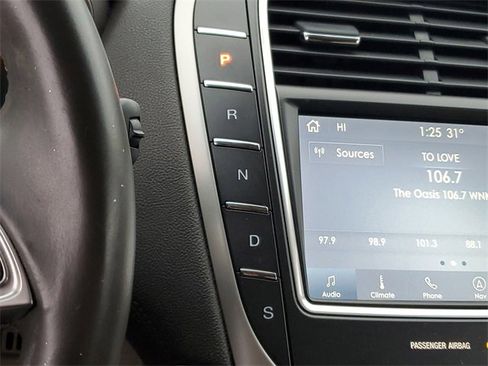 Used 2020 Lincoln Nautilus Premier w/ Equipment Group 101A image 18