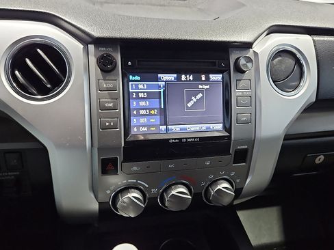 Used 2017 Toyota Tundra SR5 w/ SR5 Upgrade Package image 14