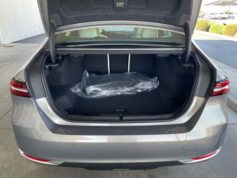 New 2026 BMW i5 eDrive40 image 19