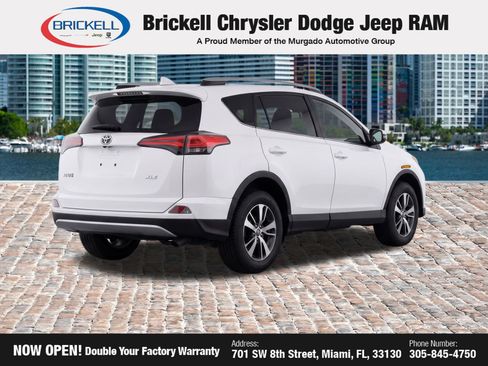 Used 2018 Toyota RAV4 XLE FWD image 4