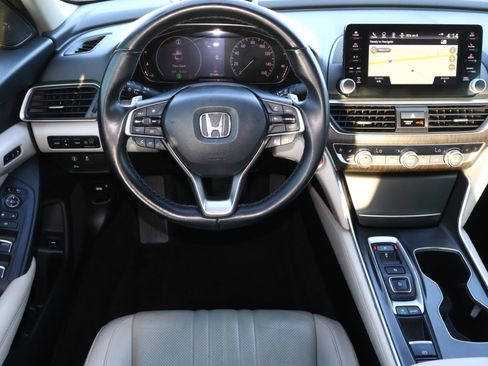 Used 2022 Honda Accord Touring image 8