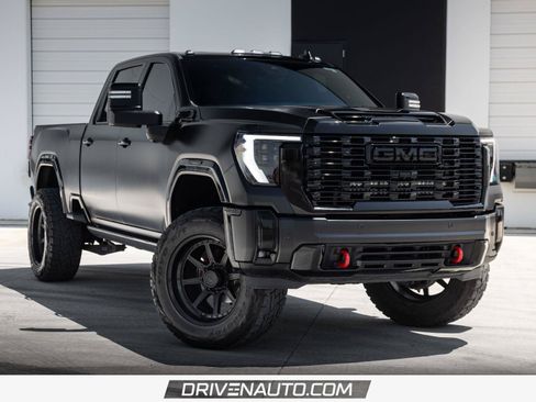 Used 2024 GMC Sierra 3500 Denali Ultimate AWD/4WD image 1