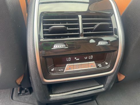 Used 2022 BMW X5 sDrive40i w/ Premium Package RWD image 29