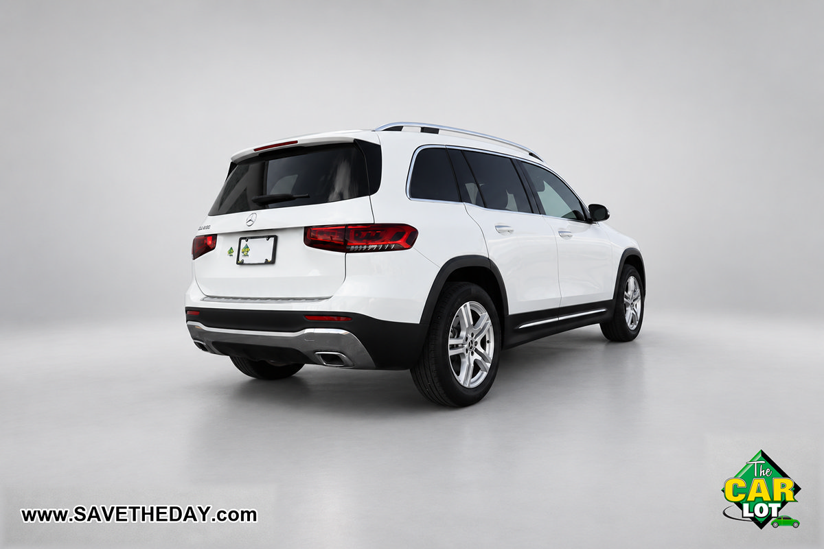 Used 2022 Mercedes-Benz GLB 250 w/ Premium Package Lite image 8