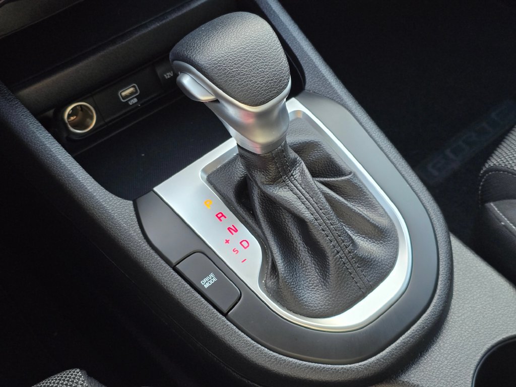 Used 2022 Kia Forte LXS FWD image 27