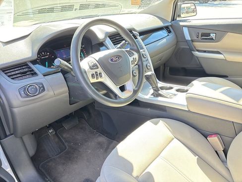 Used 2013 Ford Edge SE image 5