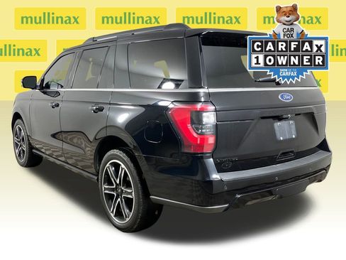 Used 2021 Ford Expedition Limited image 11