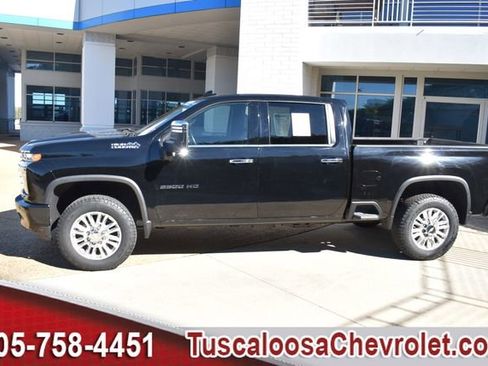 Used 2023 Chevrolet Silverado 2500 High Country w/ Z71 Off-Road Package image 6