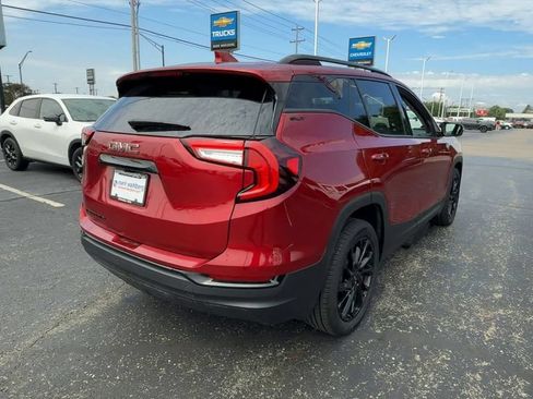 Used 2023 GMC Terrain SLT w/ Elevation Edition FWD image 8