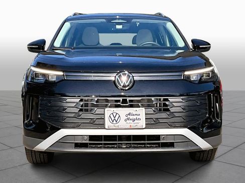 New 2026 Volkswagen Tiguan SE image 3