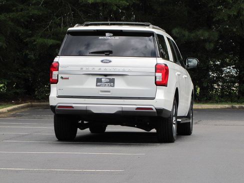 Used 2022 Ford Expedition XLT RWD image 10