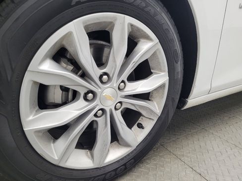 Used 2024 Chevrolet Malibu LT image 31