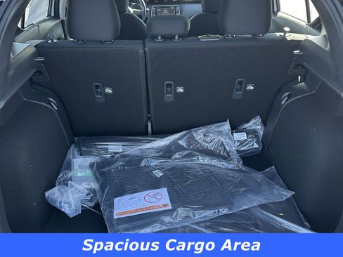 New 2025 Nissan Kicks Play S image 13