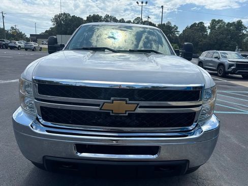 Used 2013 Chevrolet Silverado 2500 W/T AWD/4WD image 3