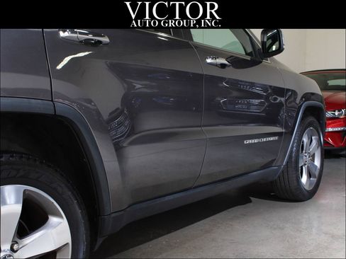 Used 2015 Jeep Grand Cherokee Limited w/ Luxury Group II AWD/4WD image 14