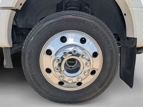 Used 2021 Ford F450 Platinum w/ FX4 Off-Road Package AWD/4WD image 19