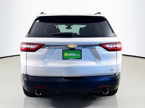 Used 2020 Chevrolet Traverse LT w/ LT Premium Package image 8