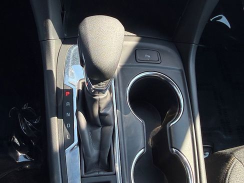 Used 2023 Chevrolet Equinox LT FWD image 17