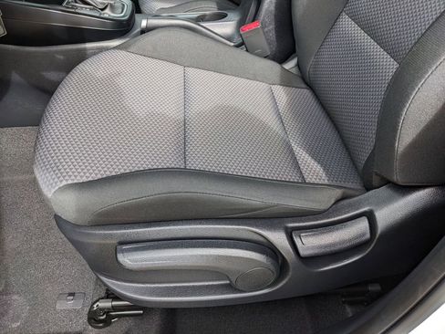 Certified 2025 Kia Soul LX image 21