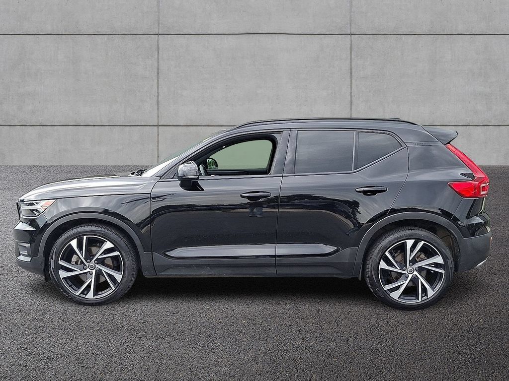 Used 2020 Volvo XC40 T5 R-Design w/ Protection Package Premier AWD/4WD image 7