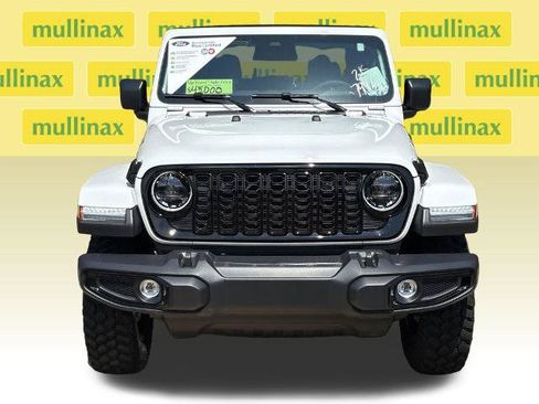 Used 2026 Jeep Gladiator Sport AWD/4WD image 35