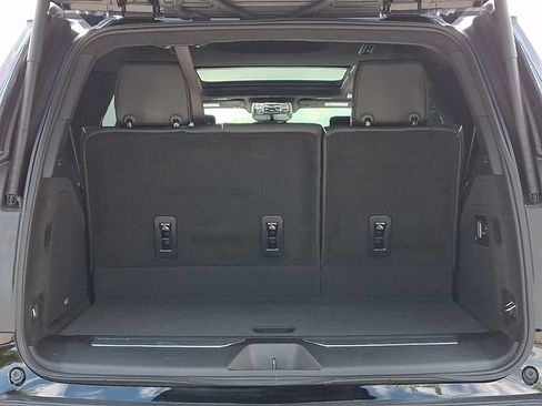 Certified 2025 Cadillac Escalade Sport Platinum w/ LPO, Floor Liner Package AWD/4WD image 28