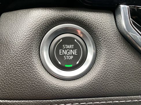 Used 2023 Chevrolet Colorado LT w/ LT Convenience Package II AWD/4WD image 40