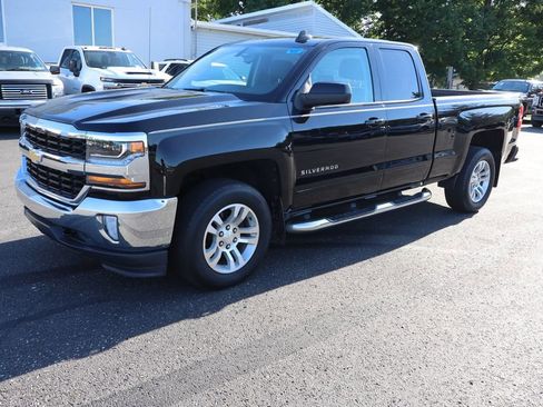 Used 2019 Chevrolet Silverado 1500 LT w/ All Star Edition AWD/4WD image 2