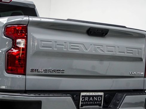 Used 2025 Chevrolet Silverado 1500 Custom RWD image 13