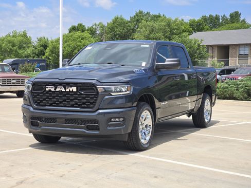 New 2026 RAM 1500 Big Horn AWD/4WD image 2