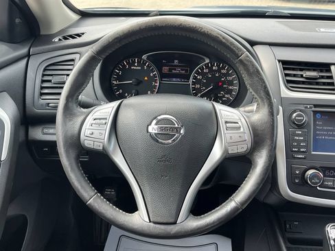 Used 2016 Nissan Altima 2.5 SL w/ 2.5 Technology w/LED Package FWD image 17