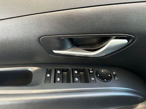 Certified 2026 Hyundai Tucson SE FWD image 11