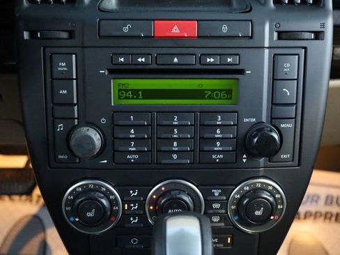 Used 2012 Land Rover LR2 HSE image 36