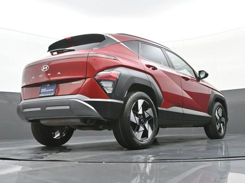 Certified 2024 Hyundai Kona Limited AWD/4WD image 34