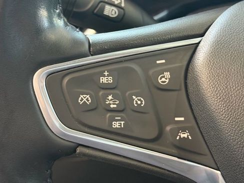 Used 2022 Chevrolet Equinox Premier FWD image 20