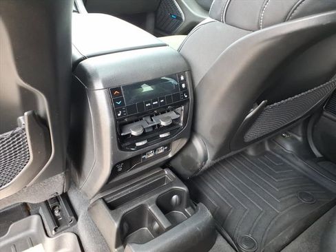 Used 2022 Jeep Grand Cherokee L Overland AWD/4WD image 21