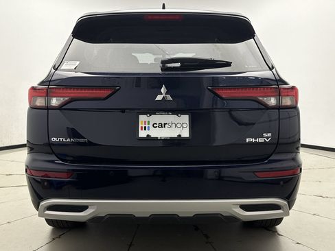 Used 2024 Mitsubishi Outlander SE AWD/4WD image 4