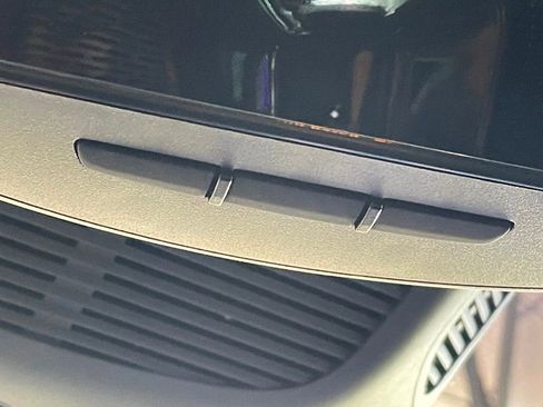 Used 2023 Mercedes-Benz EQS 580 4MATIC Sedan image 46