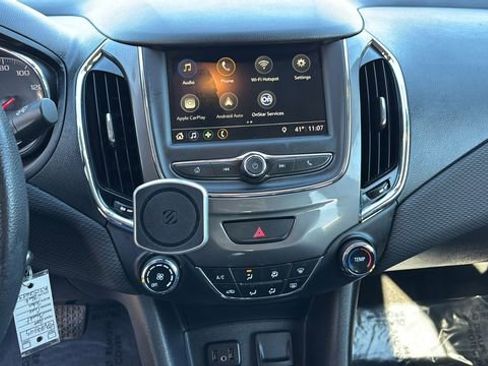 Used 2019 Chevrolet Cruze LS w/ LS Convenience Package image 25