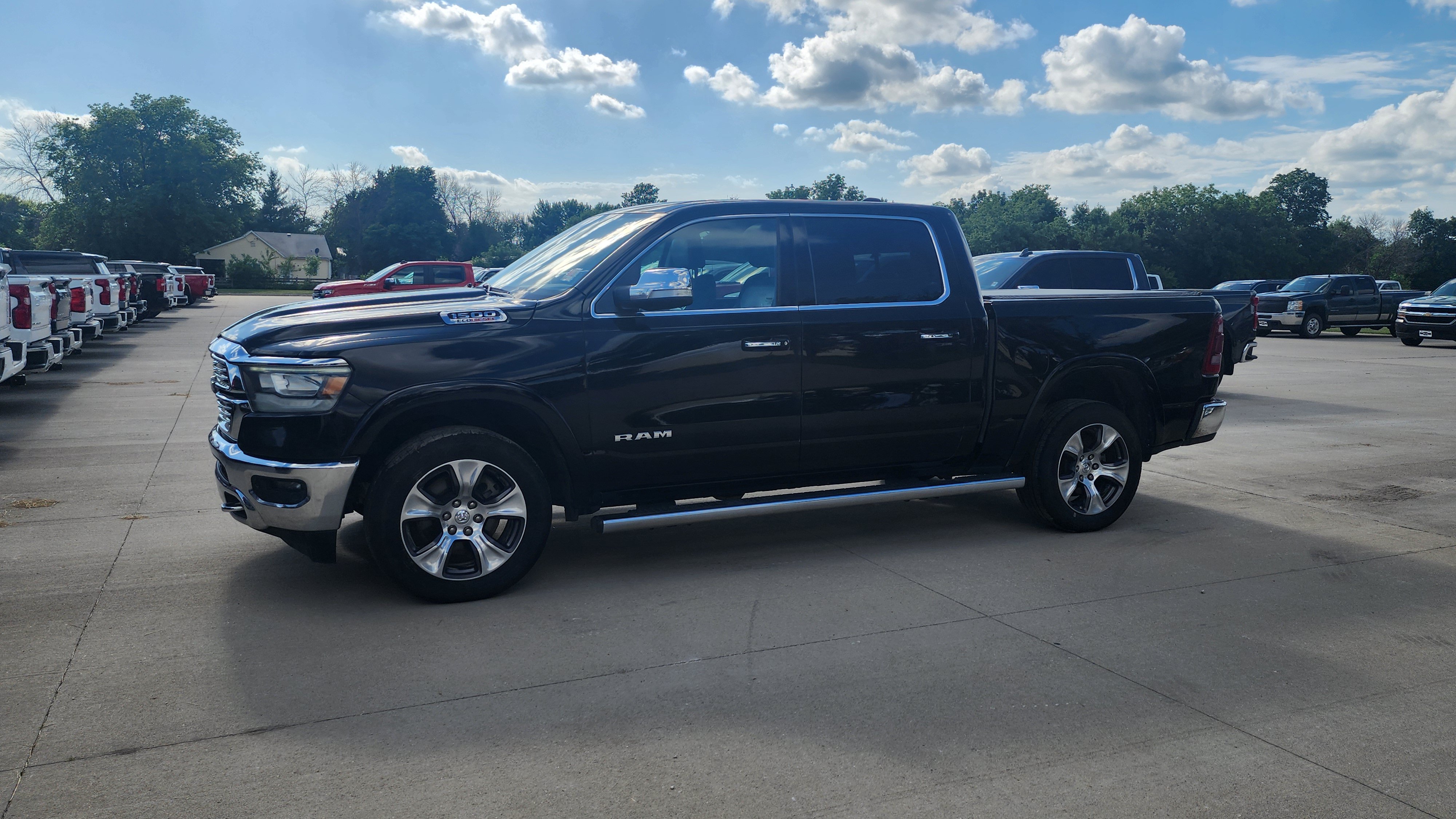 Used 2022 RAM 1500 Laramie AWD/4WD image 8