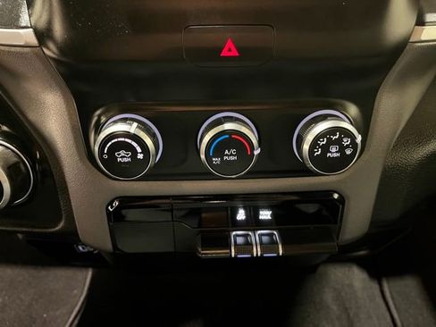 Used 2020 RAM 1500 Big Horn image 28