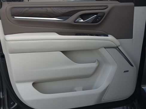 Used 2022 GMC Yukon Denali w/ Denali Ultimate Package image 32