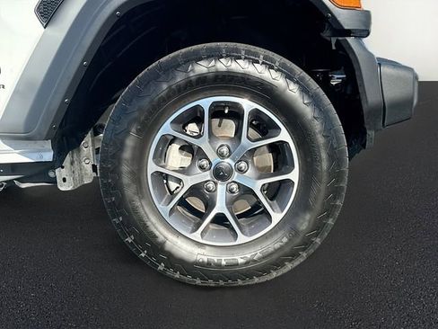 Used 2024 Jeep Wrangler Sport S image 29